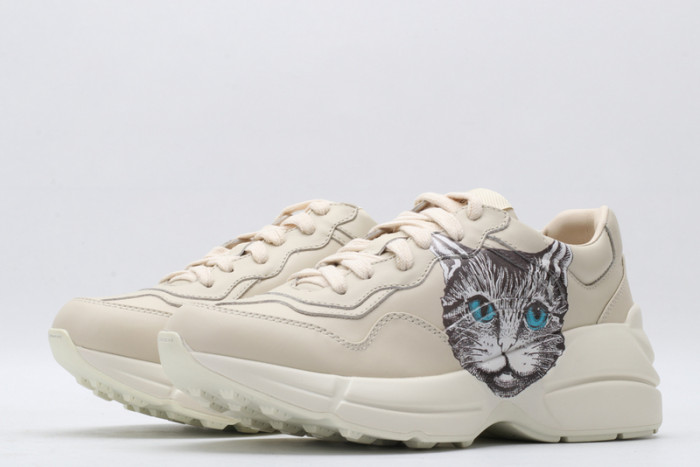 G*u*i* trainer sneaker19