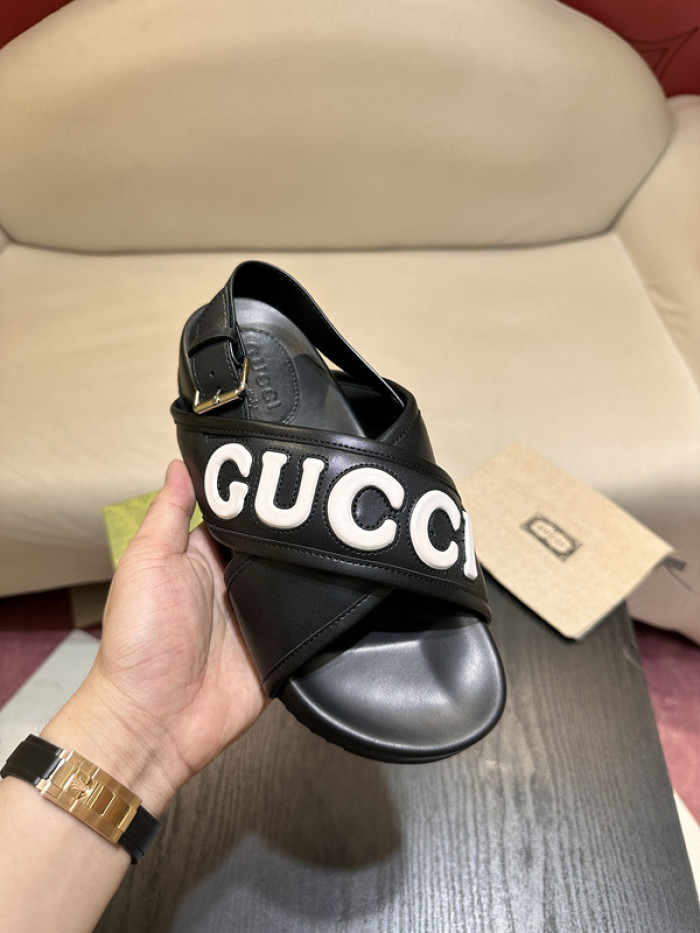 G*u*i* sandal108