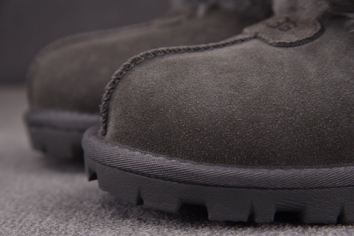 UGG SANDALS 4