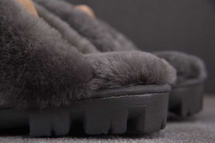 UGG SANDALS 4
