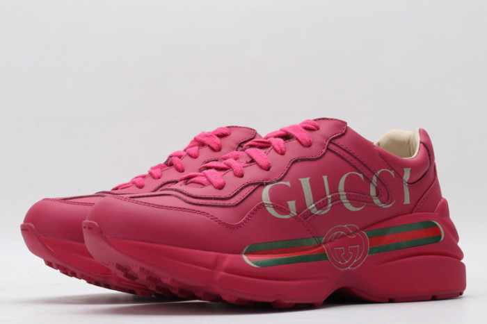 G*u*i* trainer sneaker28