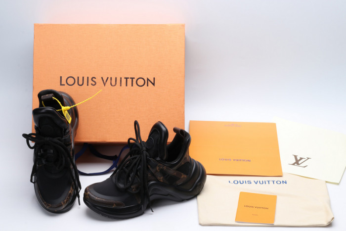 LV snekaers  L000006