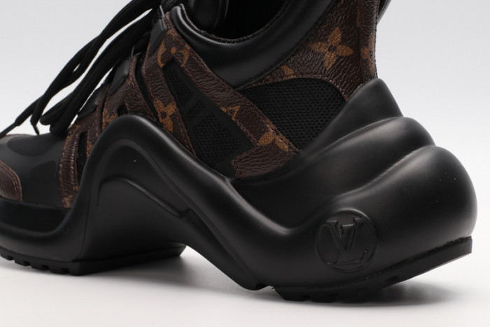 LV snekaers  L000006