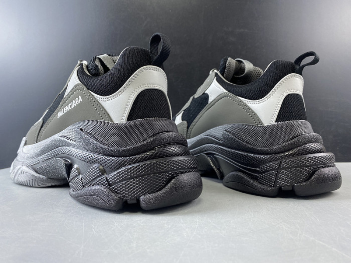 TRIPLES TRAINER SNEAKERS 2000018