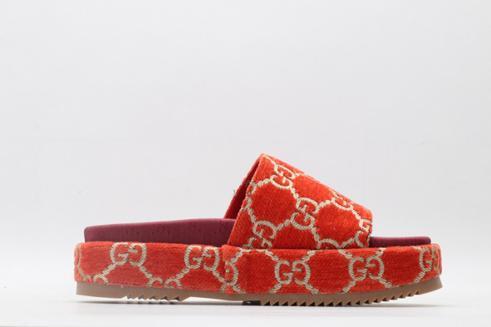 G*u*i* sandal84