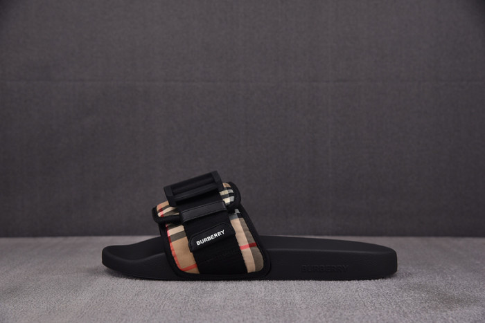 BURBER*Y Sandal14