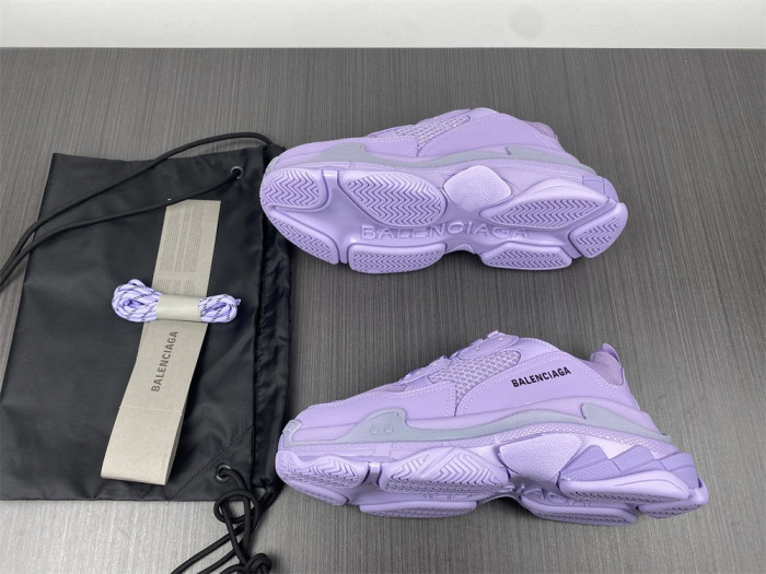 TRIPLES TRAINER SNEAKERS 2000039