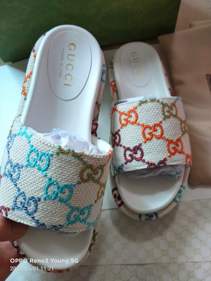 G*u*i* sandal99