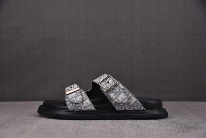 Dio*r sandal 57