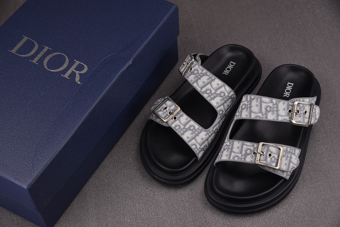 Dio*r sandal 57