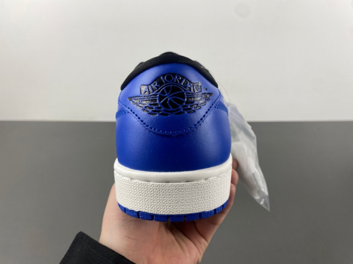 Air Jordan 1 Low 