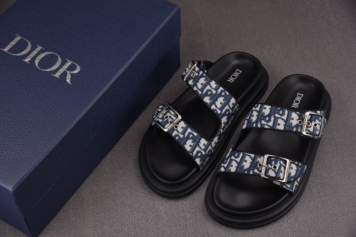 Dio*r sandal 55