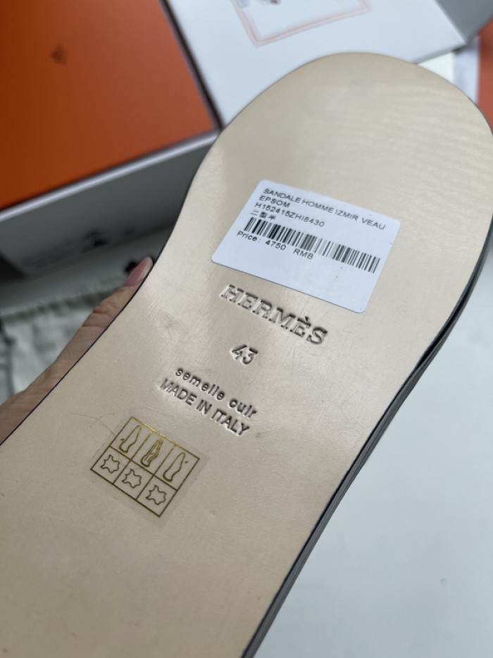 Herme* Sandal82