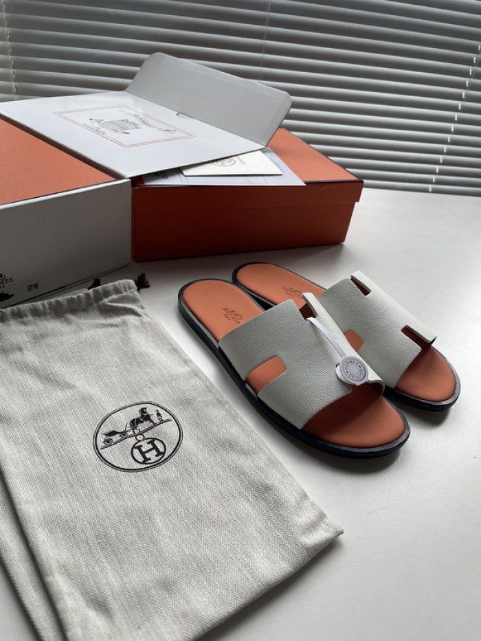 Herme* Sandal82