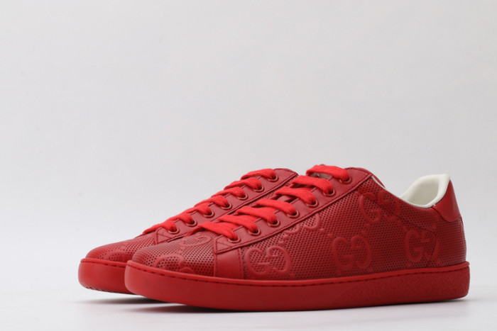 G*u*i* trainer sneaker72
