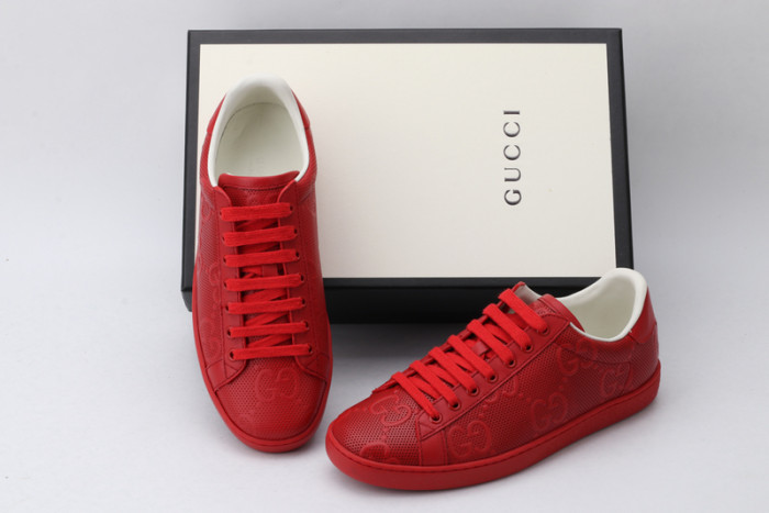 G*u*i* trainer sneaker72