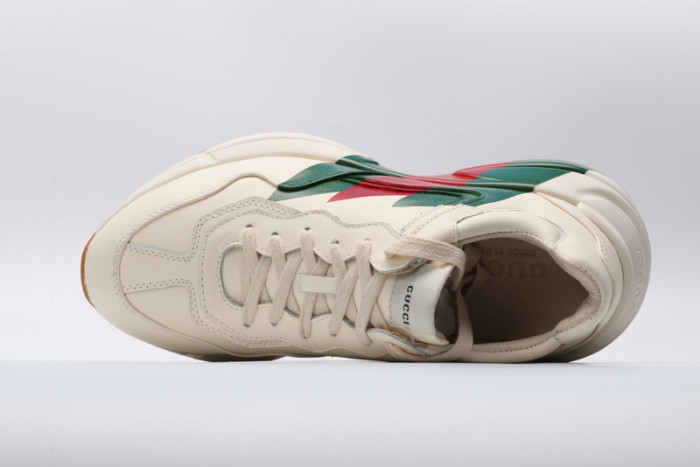 G*u*i* trainer sneaker16