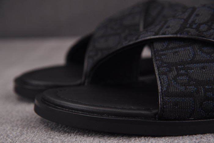 Dio*r sandal 50