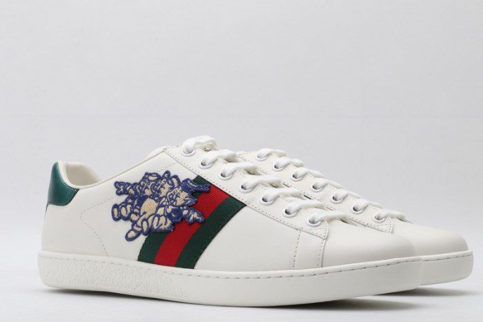 G*u*i* trainer sneaker53