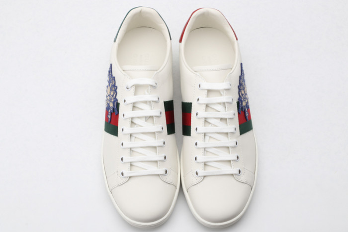 G*u*i* trainer sneaker53
