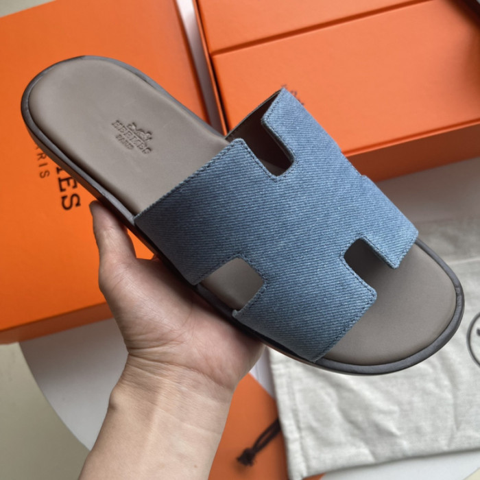 Herme* Sandal67