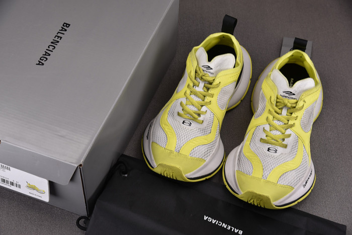 SNEAKER STAPLER 7000012