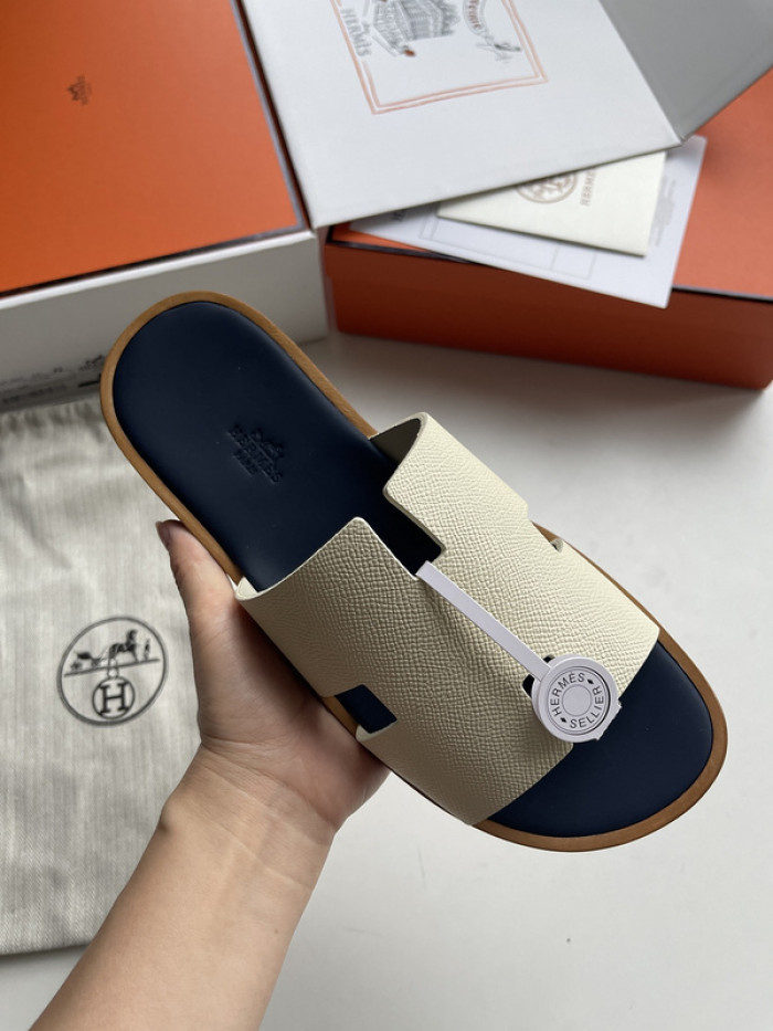 Herme* Sandal79