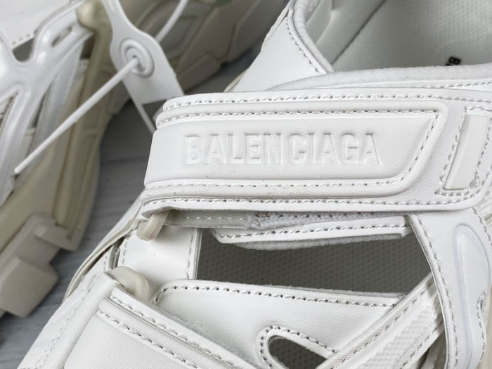 Track 4.0 Sandals white 617542 W2CC1 9000