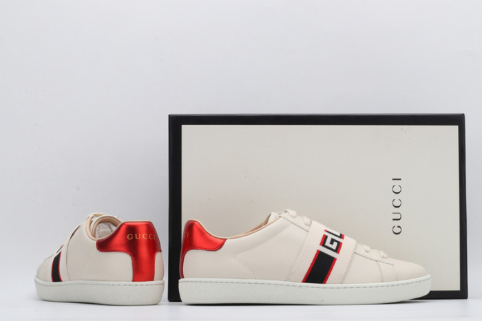 G*u*i* trainer sneaker47