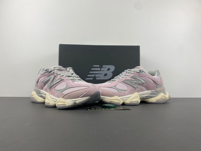 NEW BALANCE 9060  NB000042