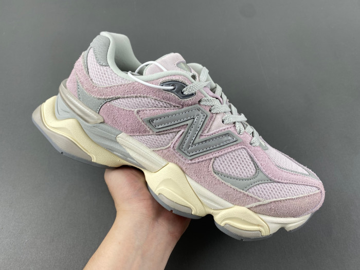 NEW BALANCE 9060  NB000042