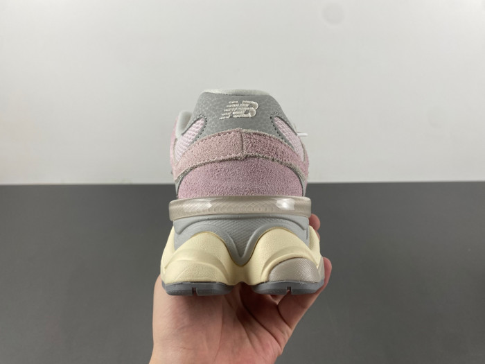 NEW BALANCE 9060  NB000042