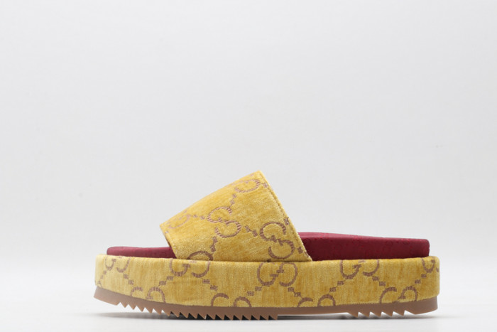 G*u*i* sandal69