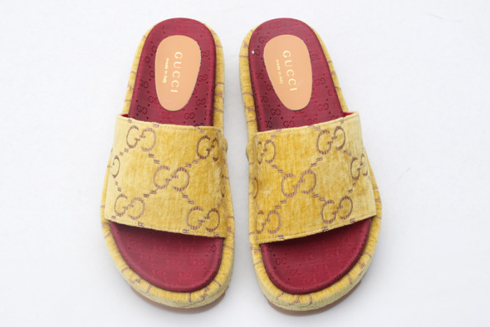 G*u*i* sandal69