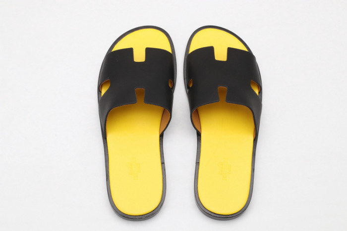 Herme* Sandal3