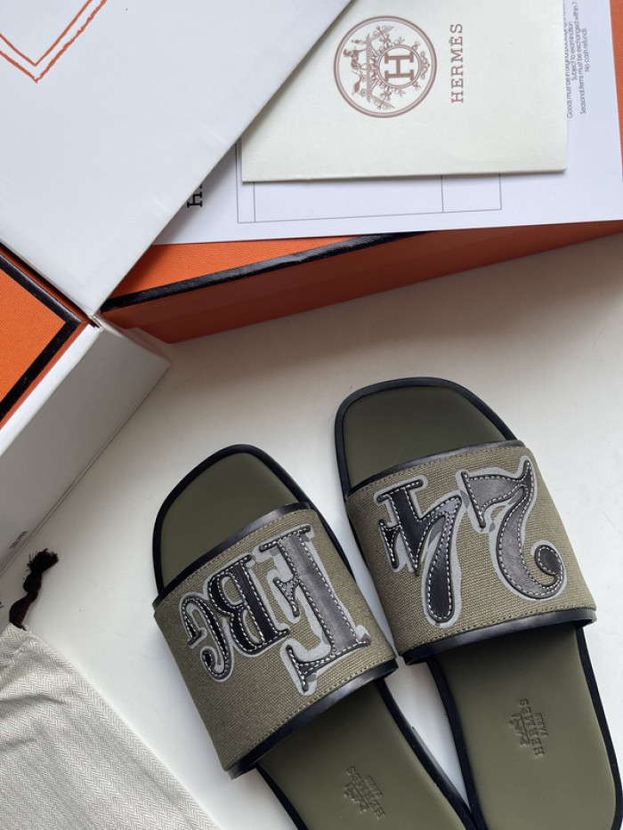 Herme* Sandal72