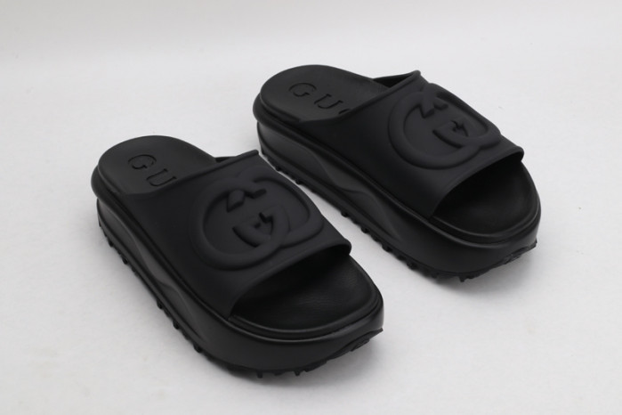 G*u*i* sandal102
