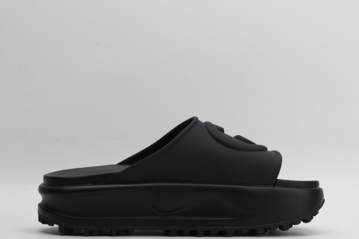 G*u*i* sandal102