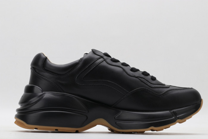 G*u*i* trainer sneaker13
