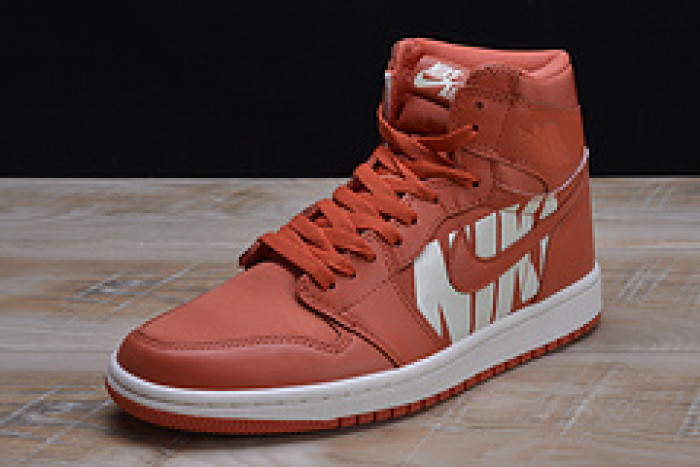 2018 Air Jordan 1 Retro High OG  Vintage Coral/Sail 555088 800