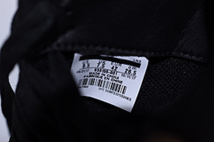 Nike Air Jordan 4 retro kaws black 930155-001