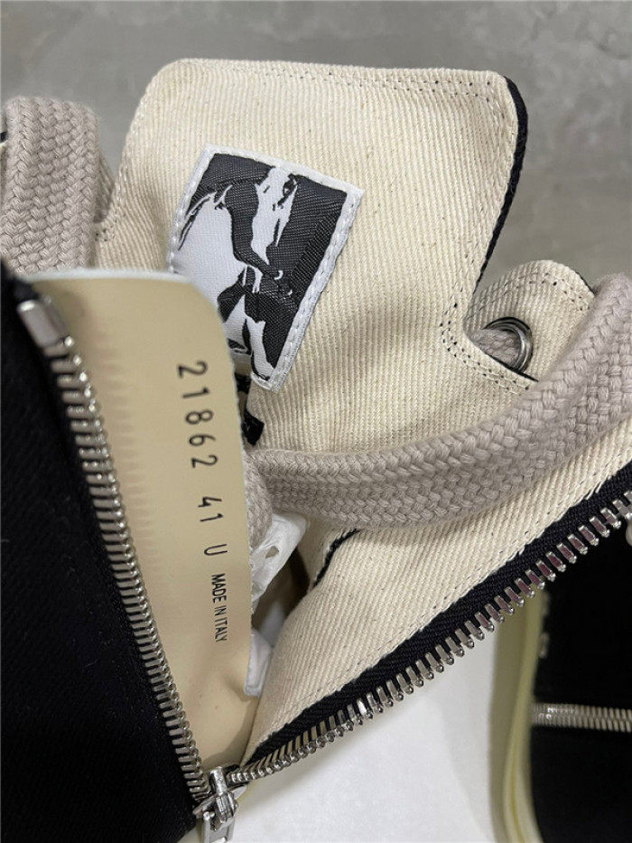 Rick Owe*  R000119