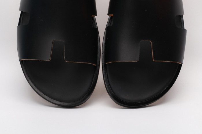 Herme* Sandal1