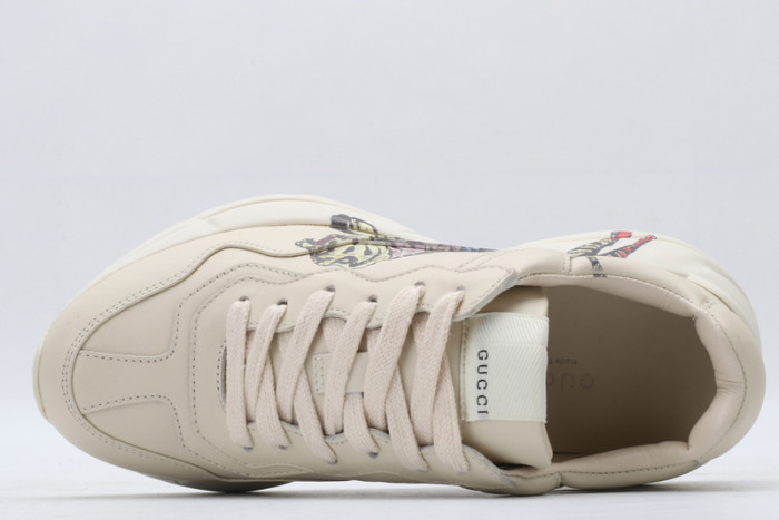 G*u*i* trainer sneaker30