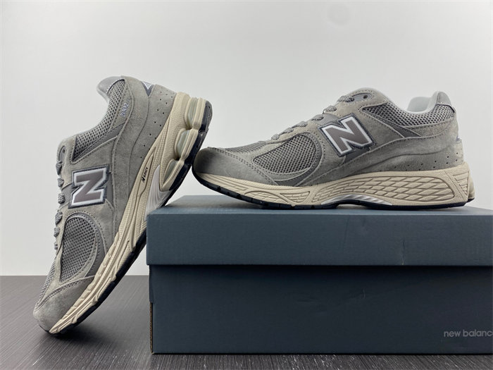 New Balance 2002R Marblehead Light Aluminum ML2002RC