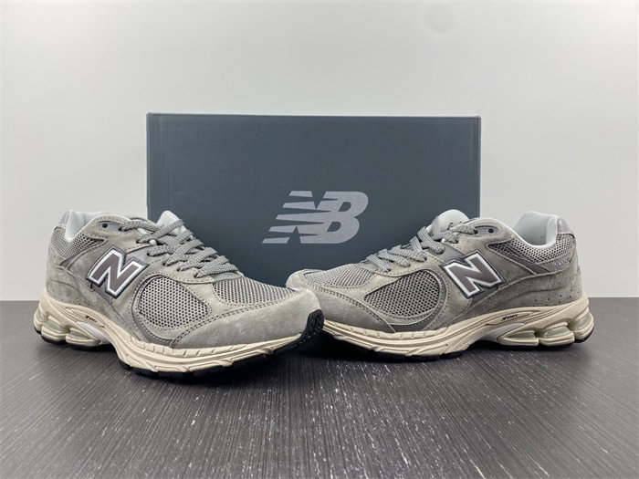 New Balance 2002R Marblehead Light Aluminum ML2002RC