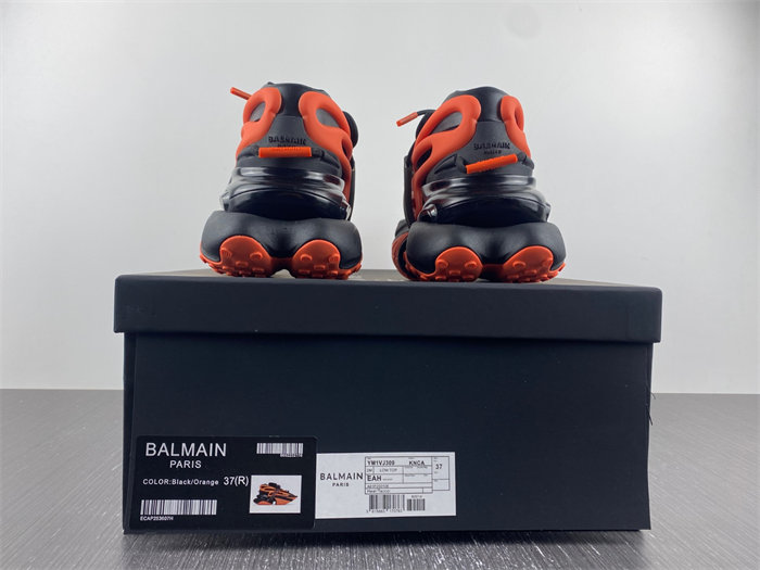 MALMAIN BIACK AND RED