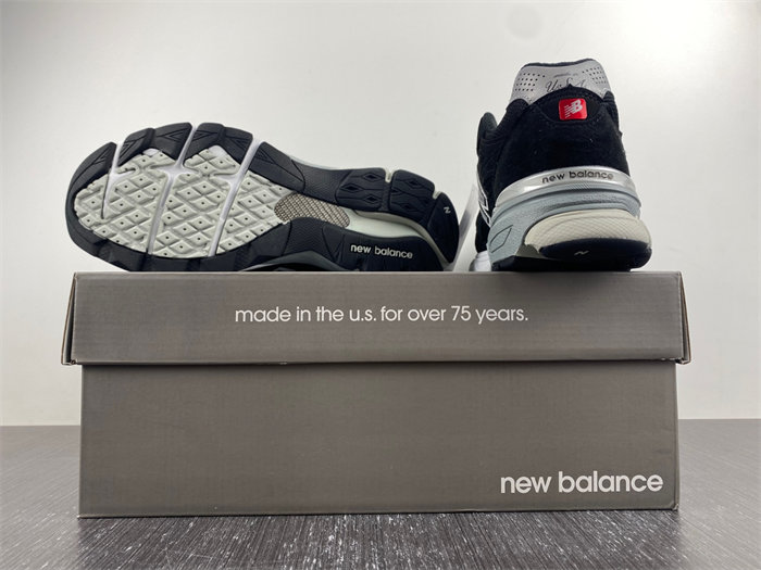 New Balance 990v3 Black White M990BS3