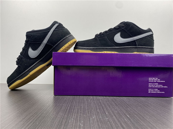Nike SB Turns Back the Clock and Reveals a Dunk Low "Fog" Colorway BO6817-010