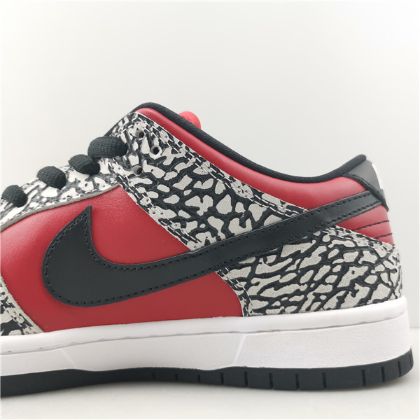 nike dunk sb low S*p*e red cement (2012)